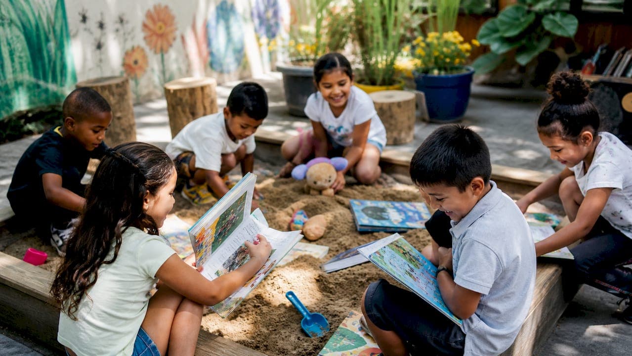 Parents & Libraries: Summer Reading 2026 Lists and Podcast Tips