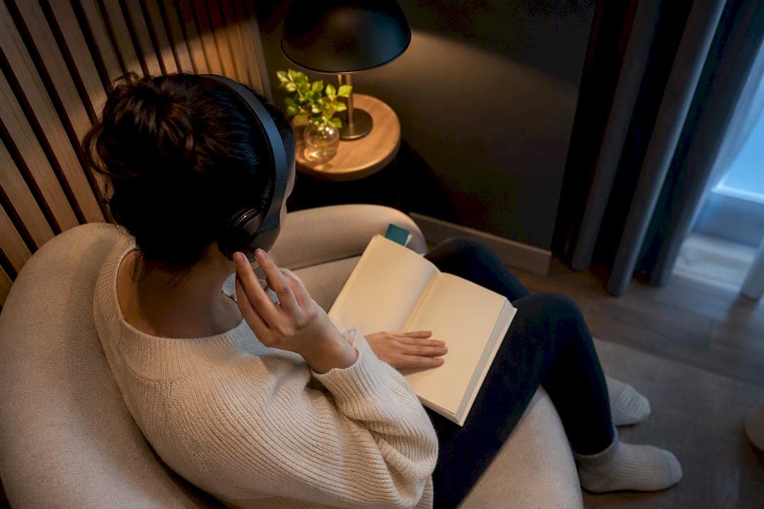 Pick Slow Burn Romance Books by Mood and Pace with Podcast Picks